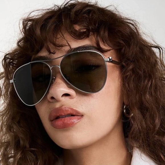 BALENCIAGA Matte
Gunmetal Pilot Navigator Unisex Sunglasses BB0167S - Picture 3 of 9